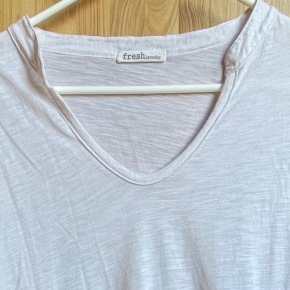 FRESH LAUNDRY High Low Summer Blouse Top Off White Notched V Neck L/S Tee Small - Picture 4 of 5